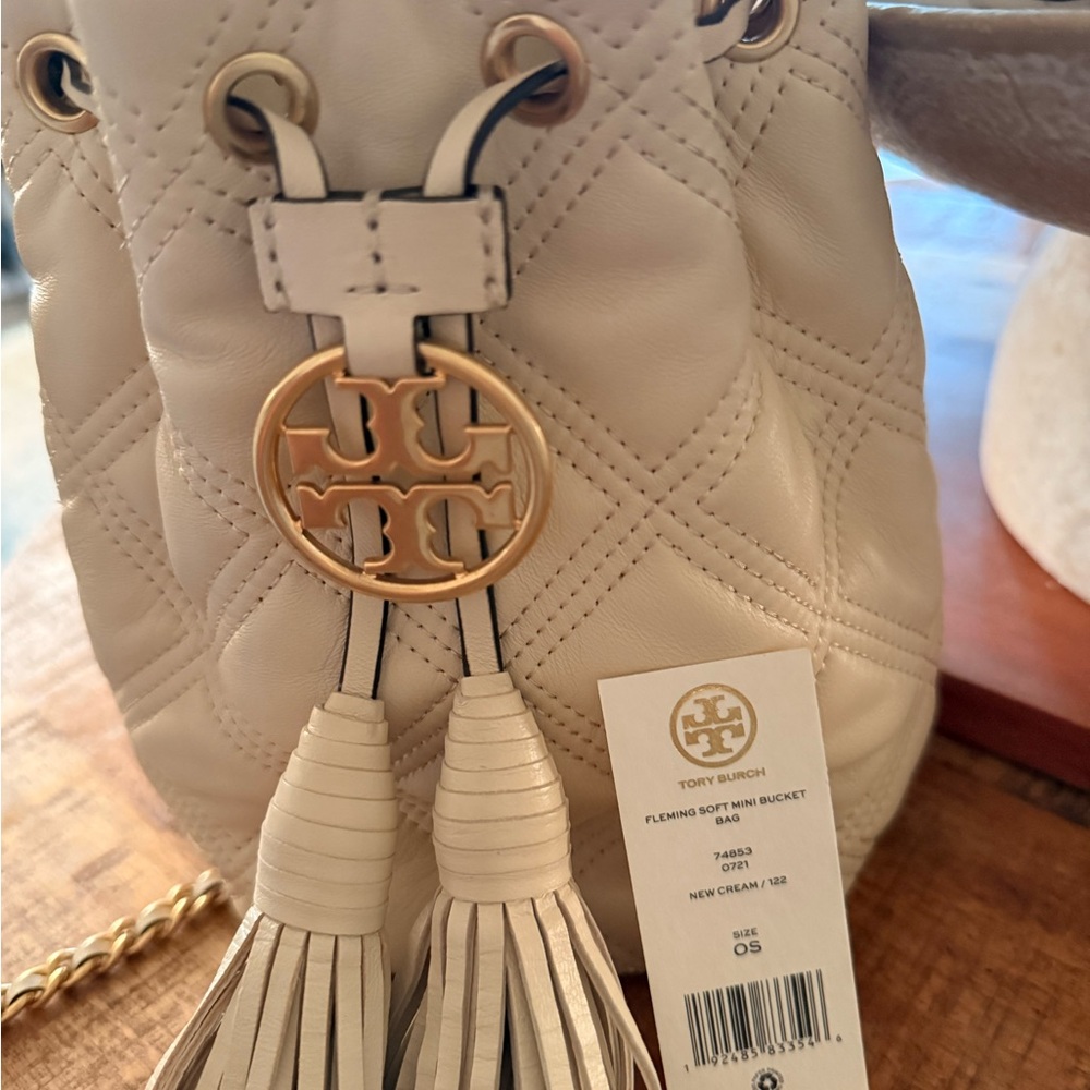 Tory Burch Cream Quilted Mini Bag with Gold Chain - Picture 2 of 6